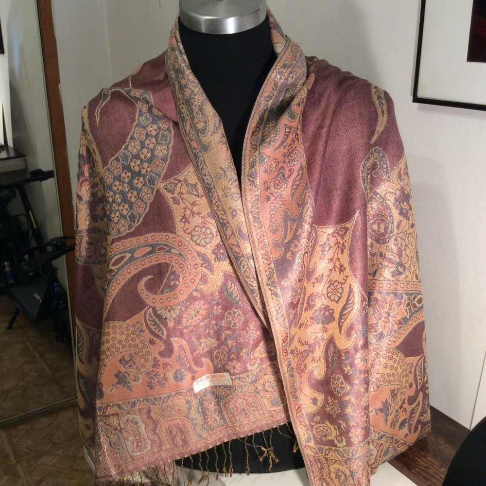 Vintage Pashmina Scarf/Shawl W/ Tassels 55%Pashmina  45% Silk